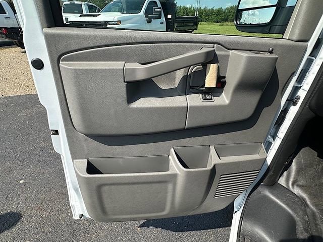 2025 GMC Savana Cargo 2500 Work Van